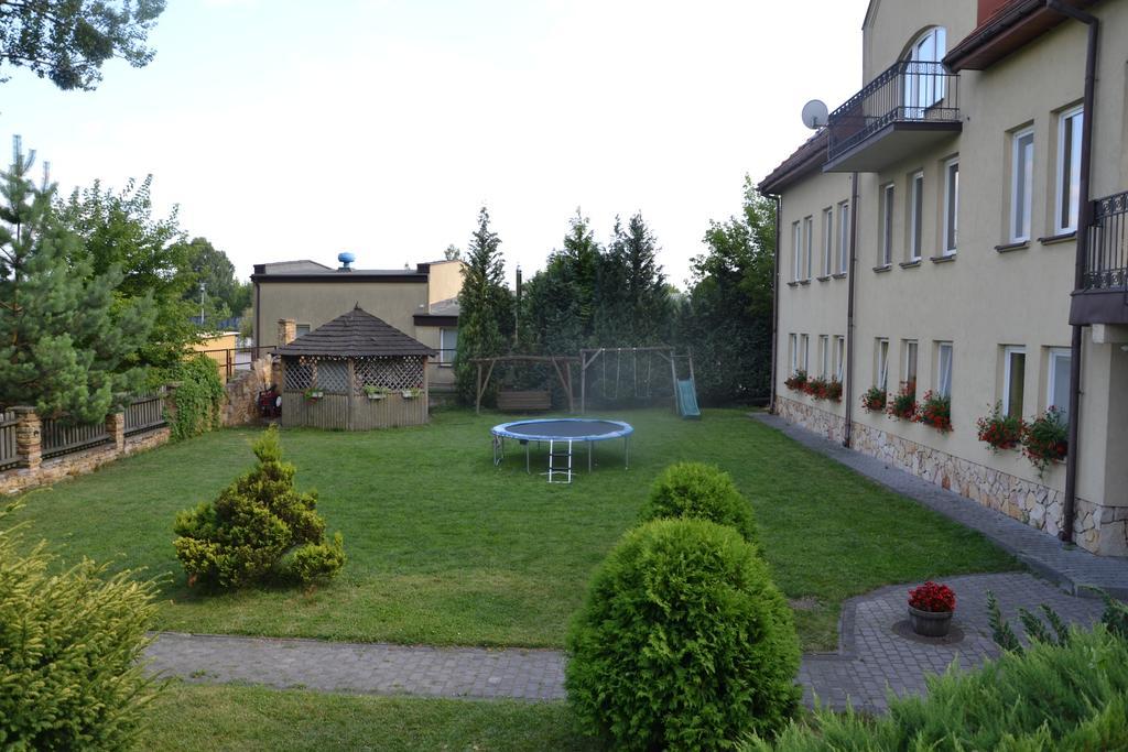Hostel Zamosc - Pokoje Goscinne - Bezplatny Parking Exterior foto