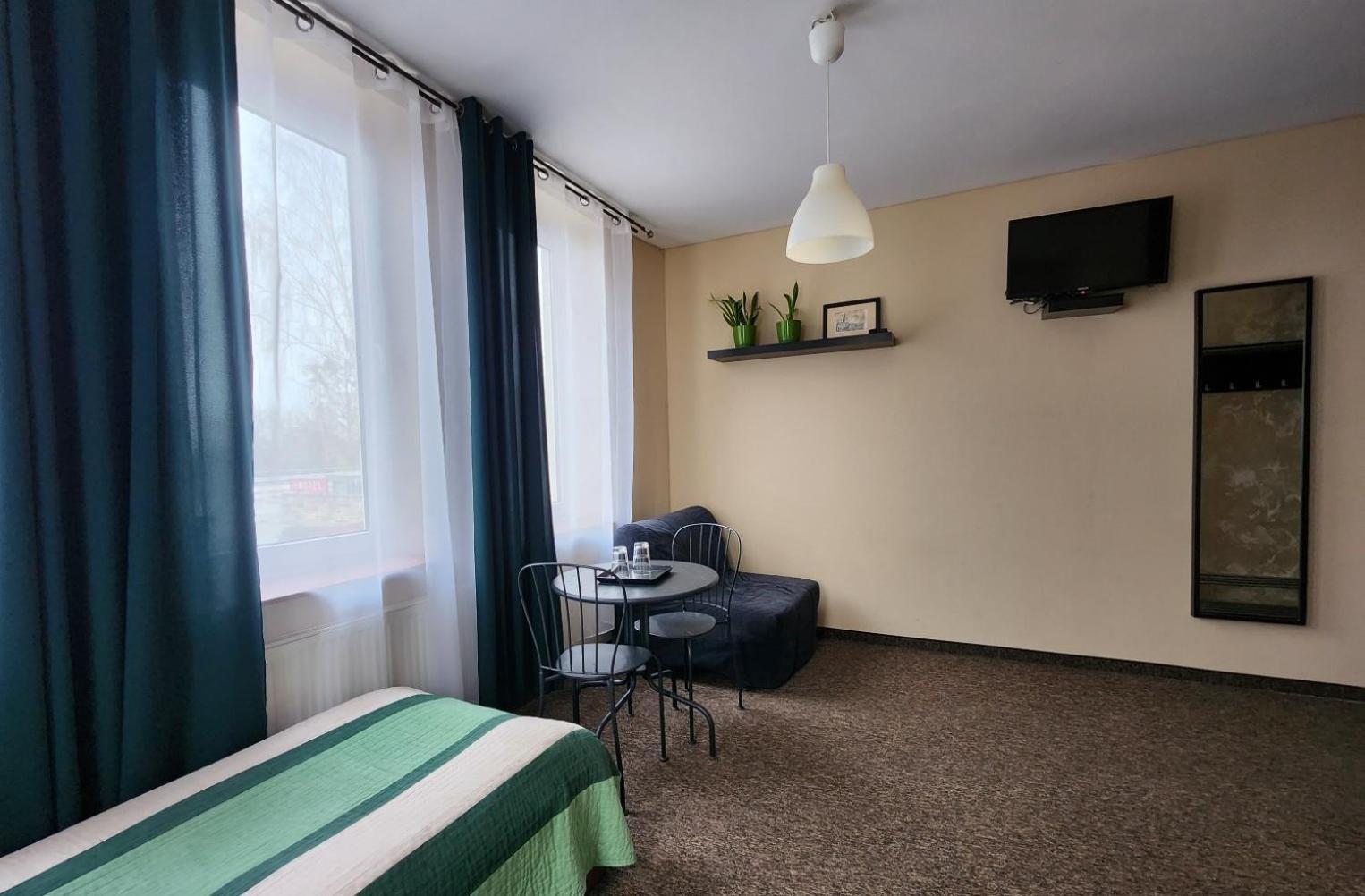 Hostel Zamosc - Pokoje Goscinne - Bezplatny Parking Exterior foto